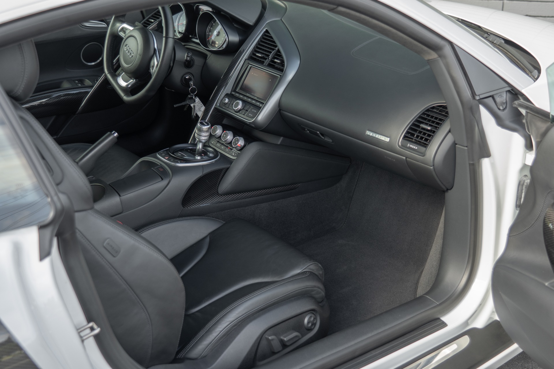 2009 Audi R8 Quattro photo 2