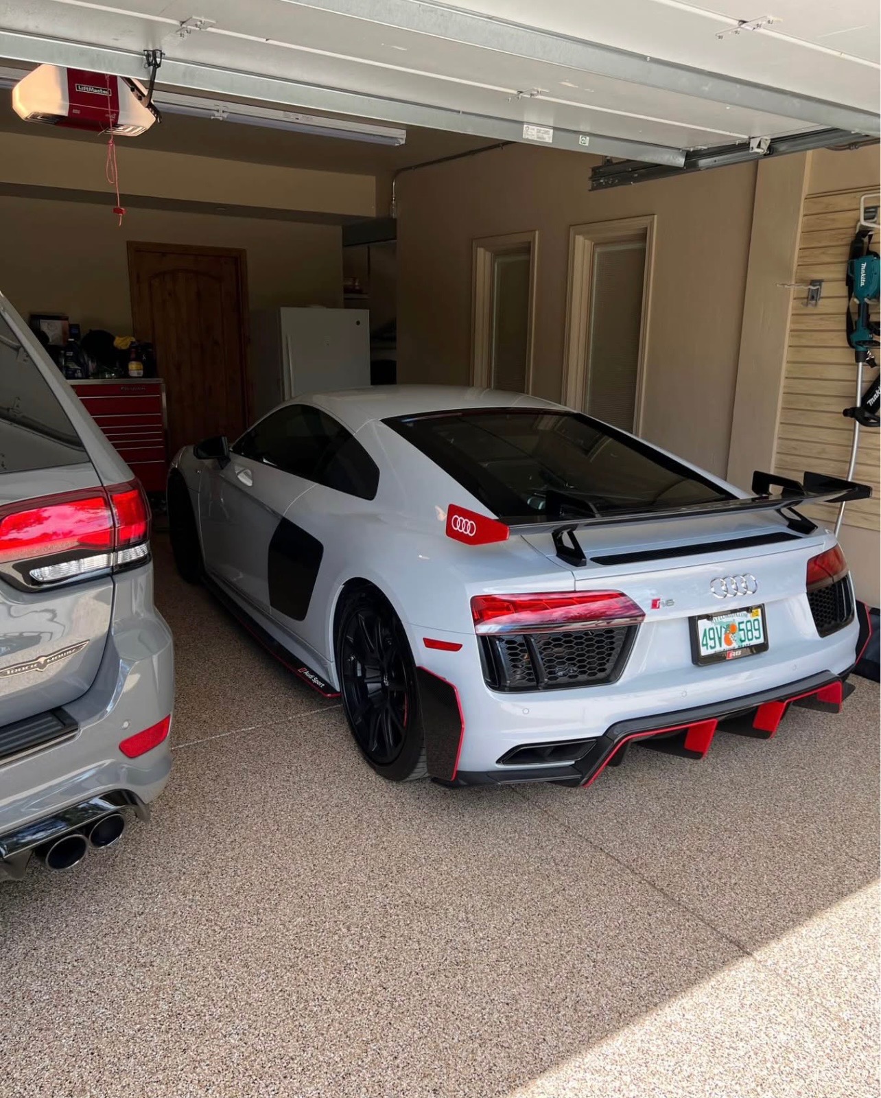 2018 Audi R8 V10 Plus photo 2