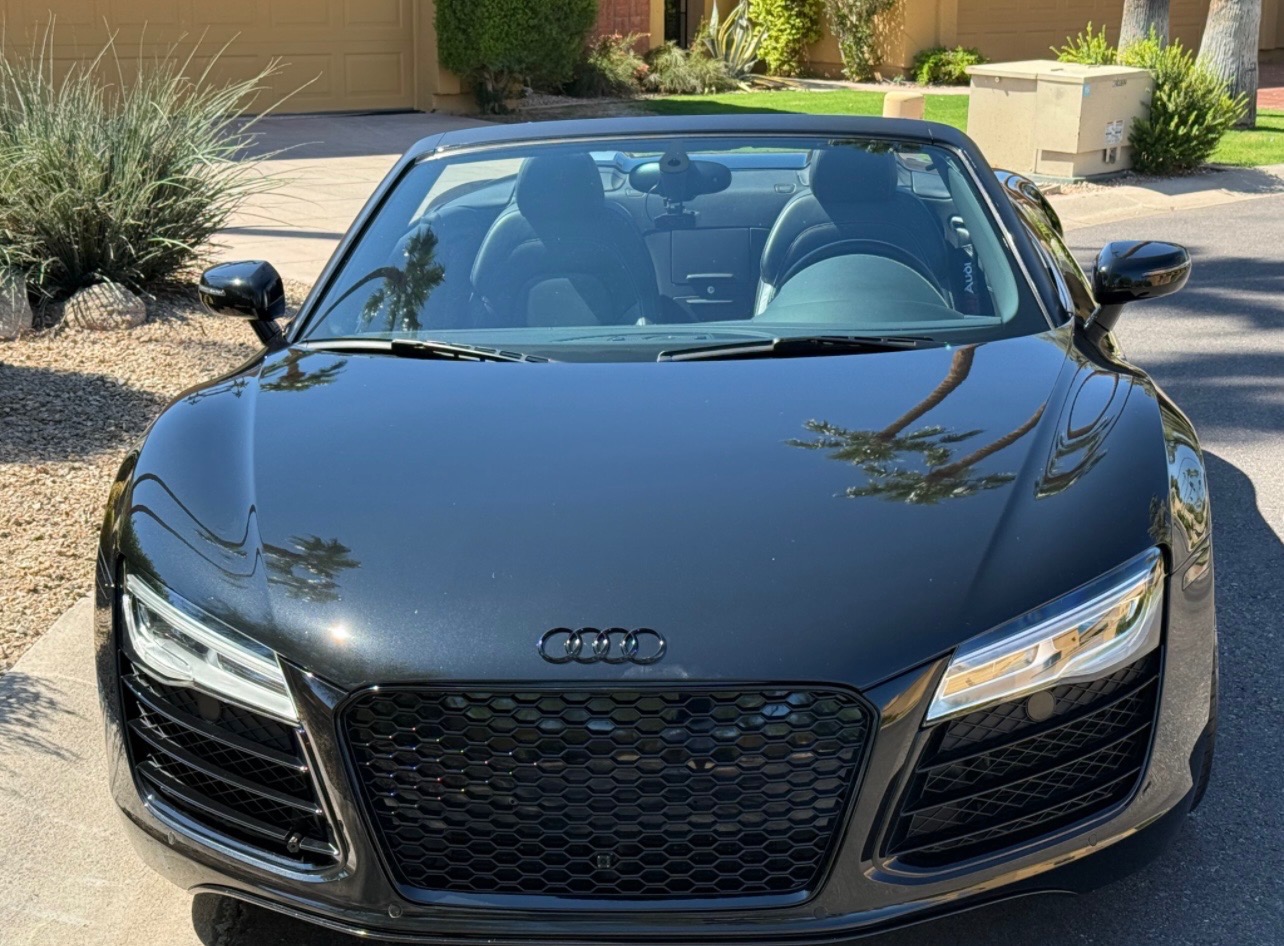 2015 Audi R8 5.2 Quattro Spyder photo 4