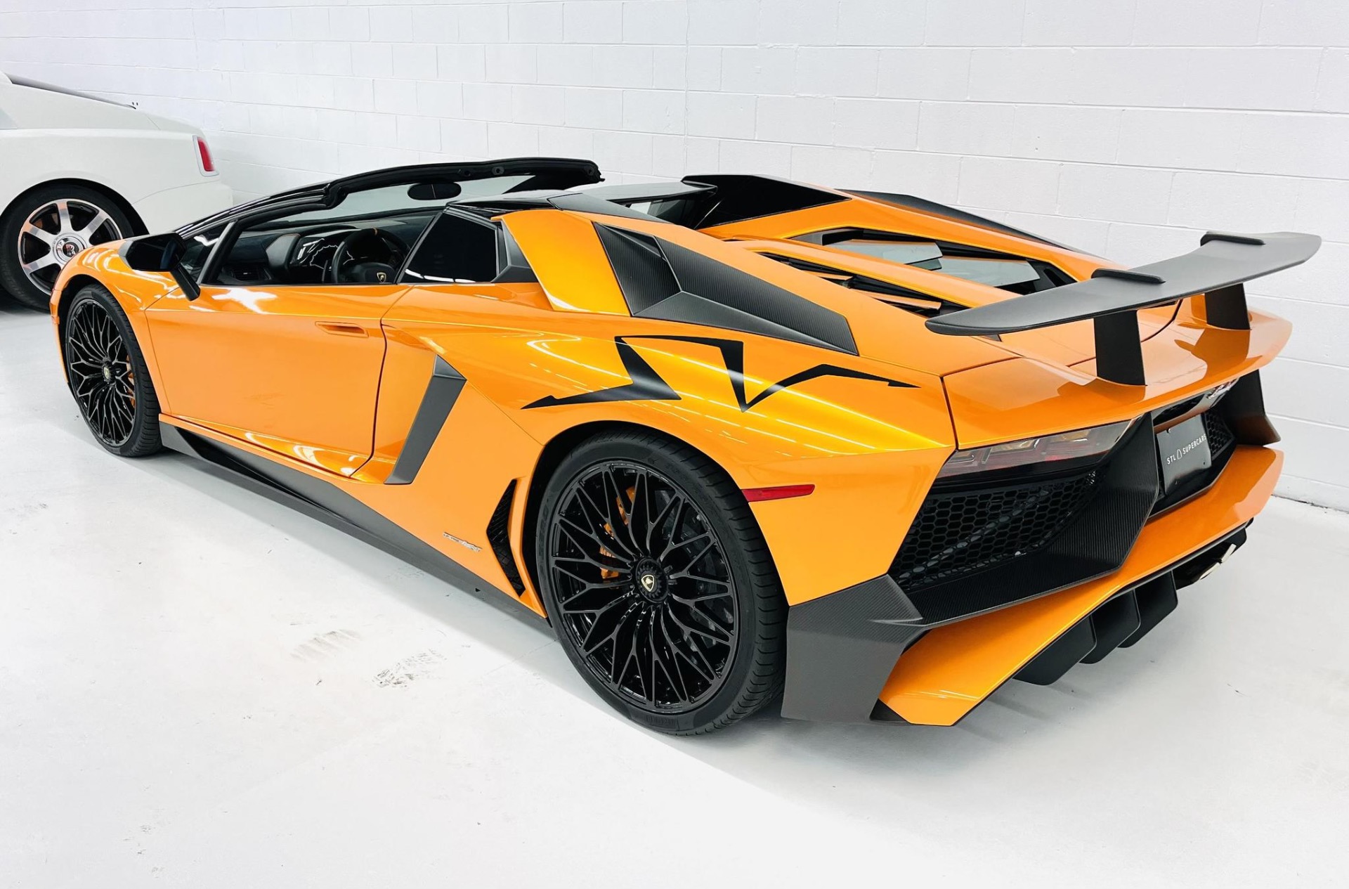 2017 Lamborghini Aventador LP 750-4 Superveloce photo 4