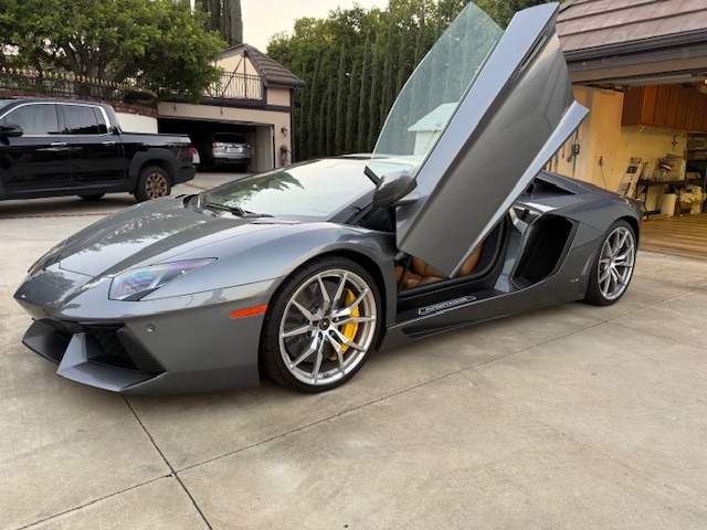 2014 Lamborghini Aventador LP 700-4 photo 2