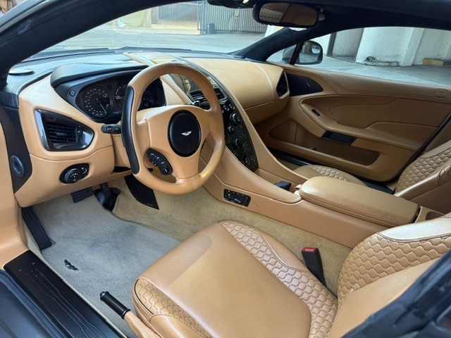 2016 Aston Martin Vanquish VH3 photo 2