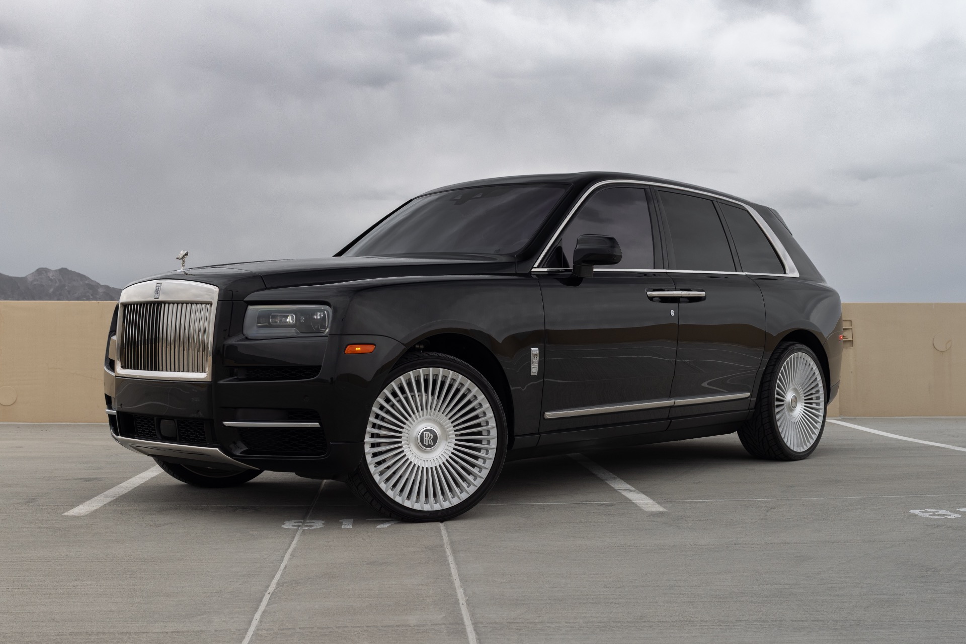 2021 Rolls-Royce Cullinan -'s photo