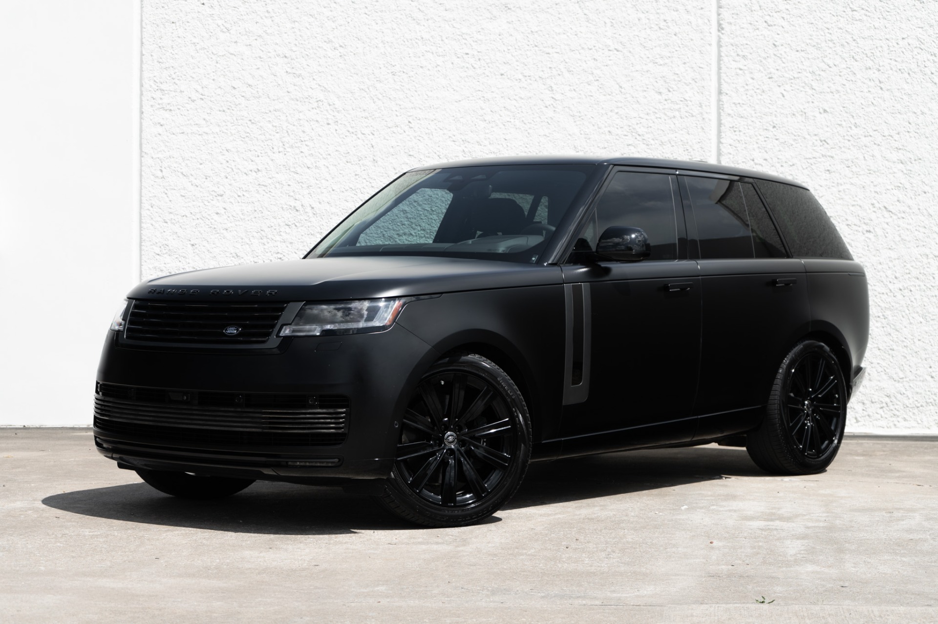 Used-2025-Land-Rover-Range-