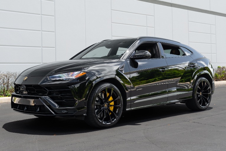 2022 Lamborghini Urus