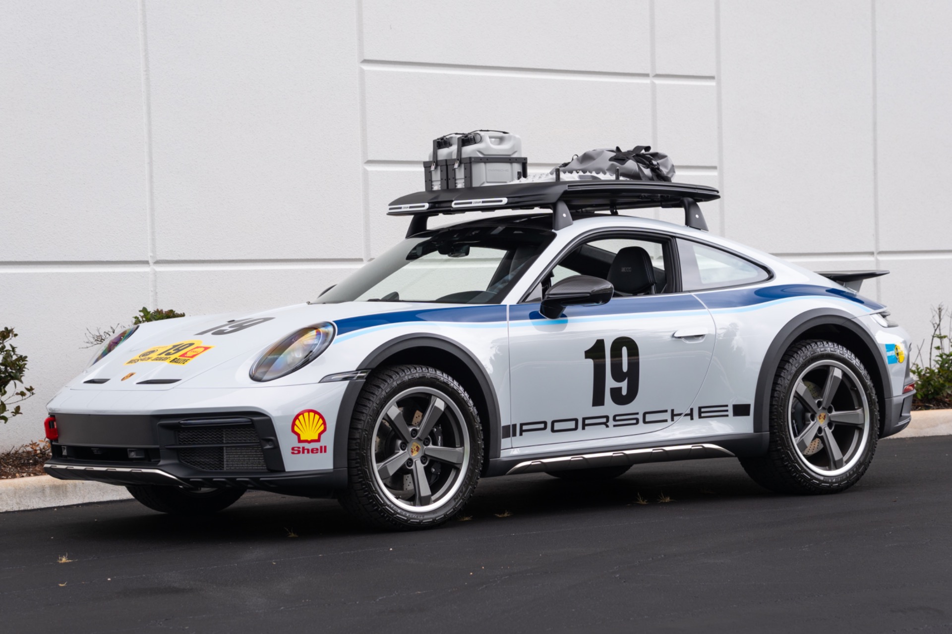 2024 Porsche 911 Dakar's photo