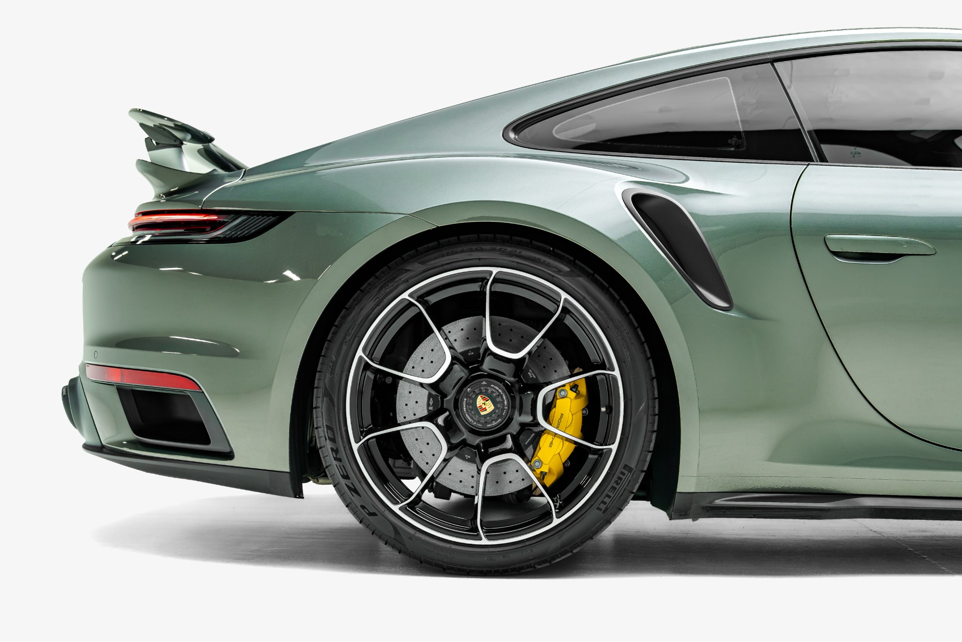 2021 Porsche 911 Turbo S - Photo 16