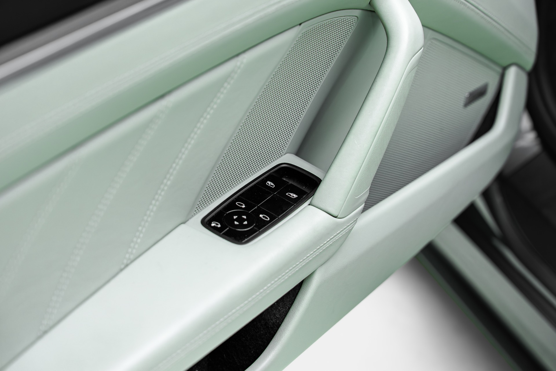 2021 Porsche 911 Turbo S - Photo 36