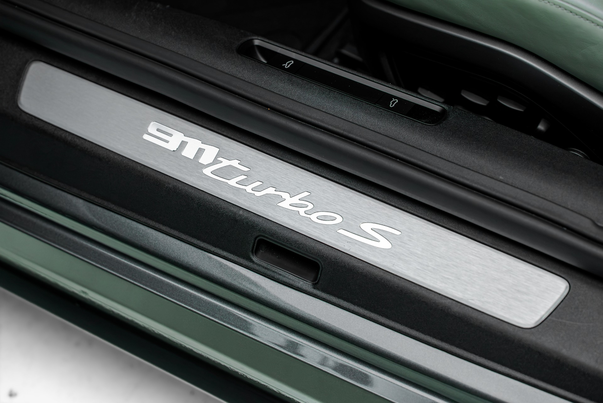 2021 Porsche 911 Turbo S - Photo 38