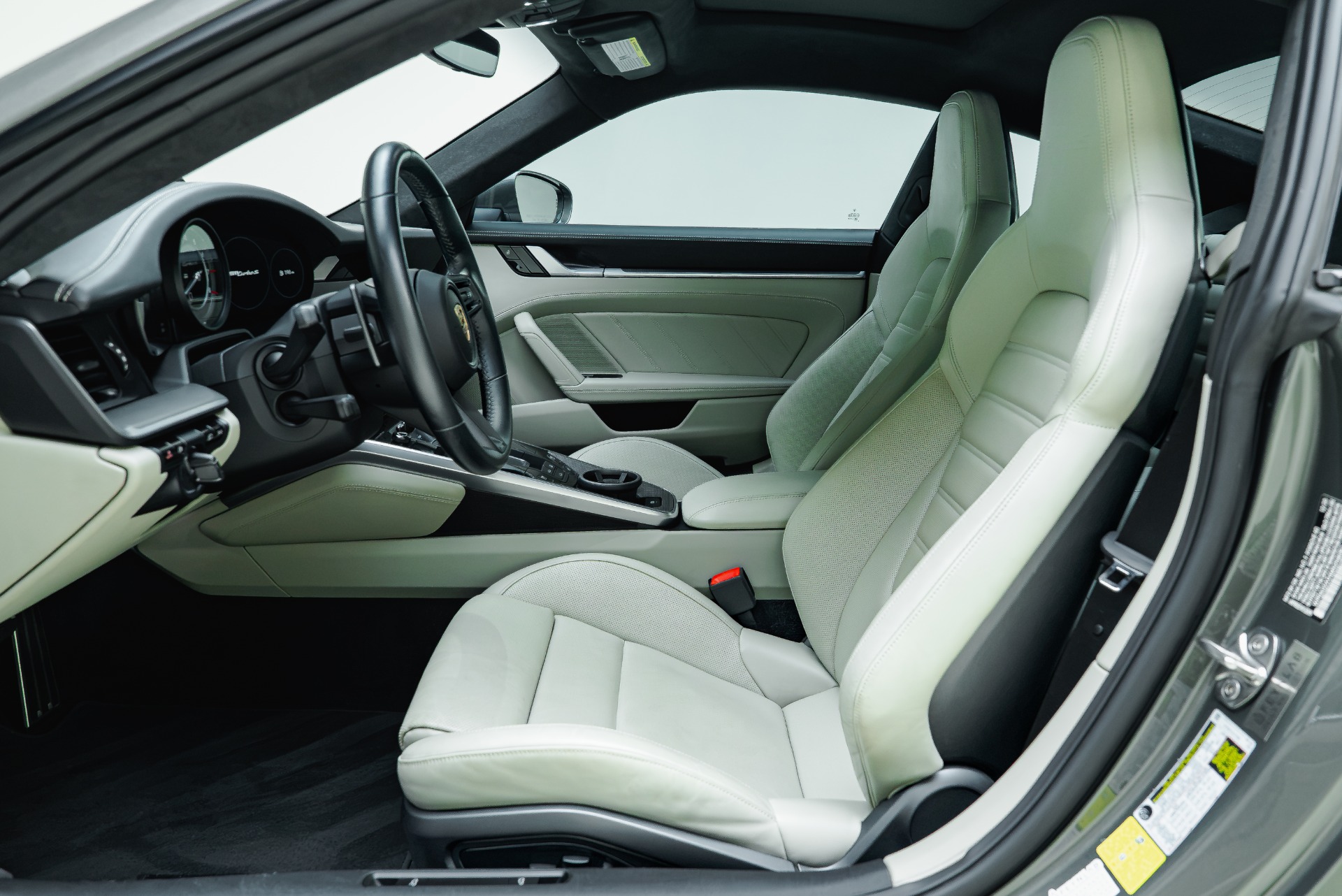 2021 Porsche 911 Turbo S - Photo 39