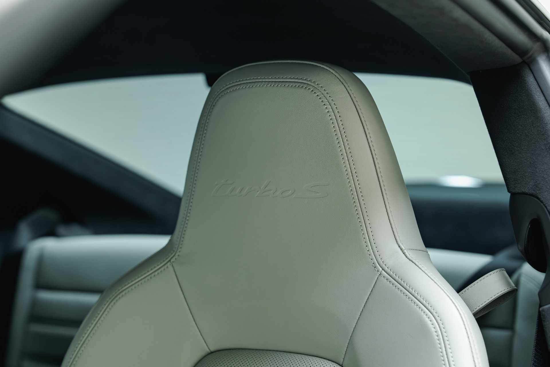 2021 Porsche 911 Turbo S - Photo 40