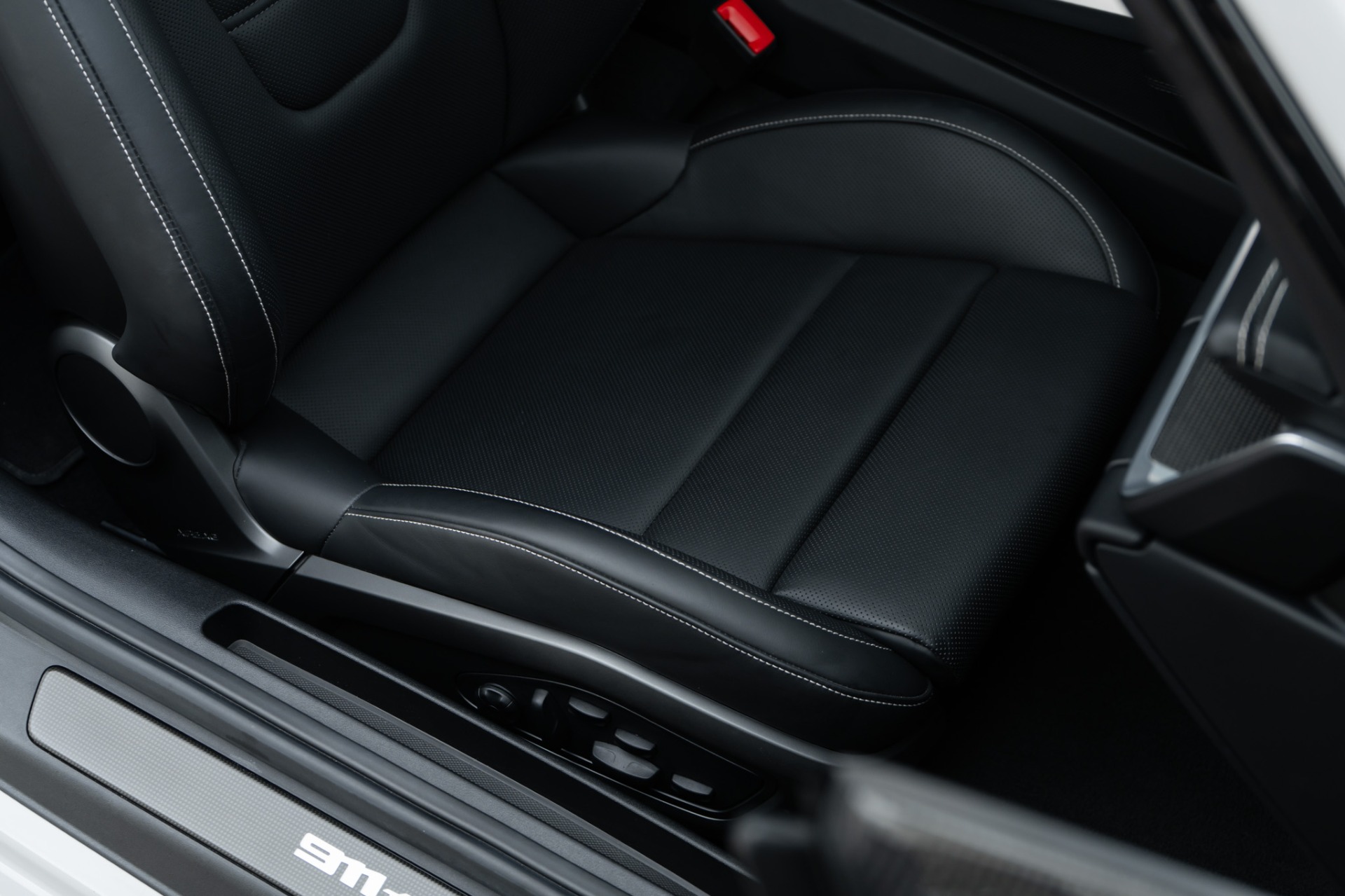 2023 Porsche 911 Turbo S - Photo 24