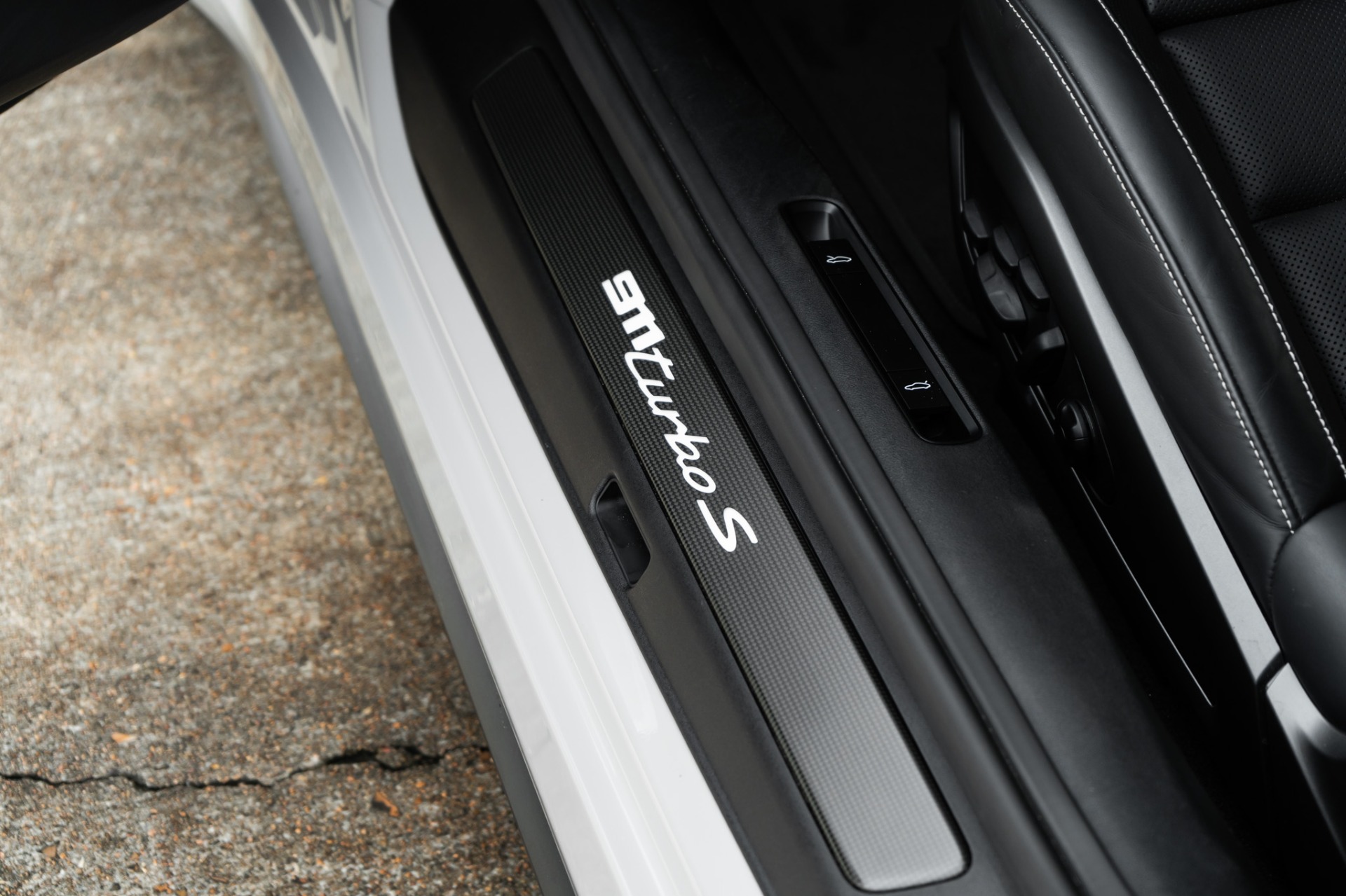 2023 Porsche 911 Turbo S - Photo 28
