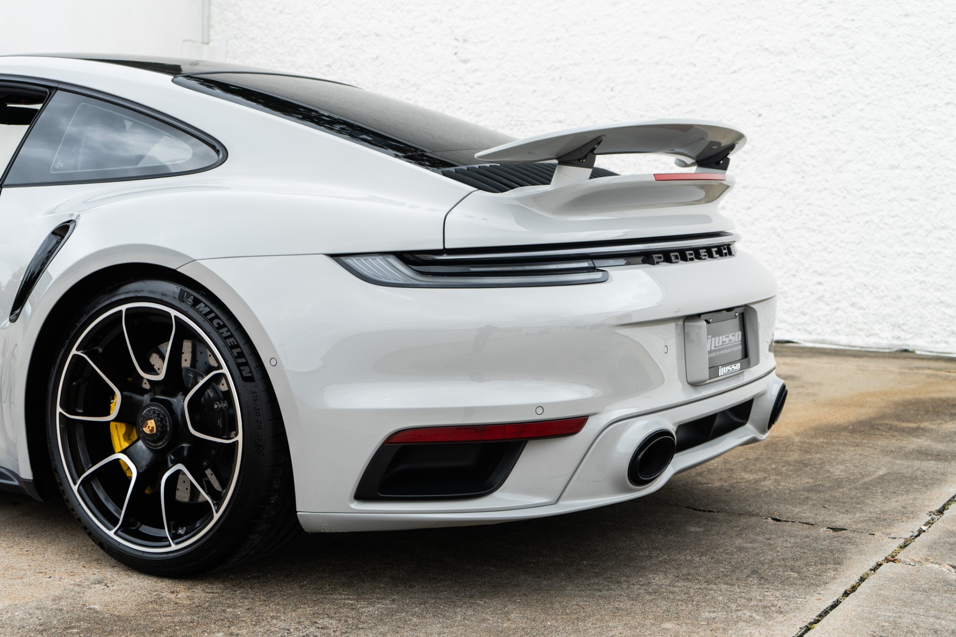 2023 Porsche 911 Turbo S - Photo 31