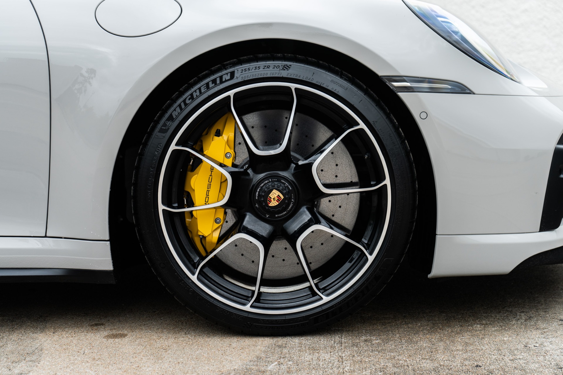 2023 Porsche 911 Turbo S - Photo 33