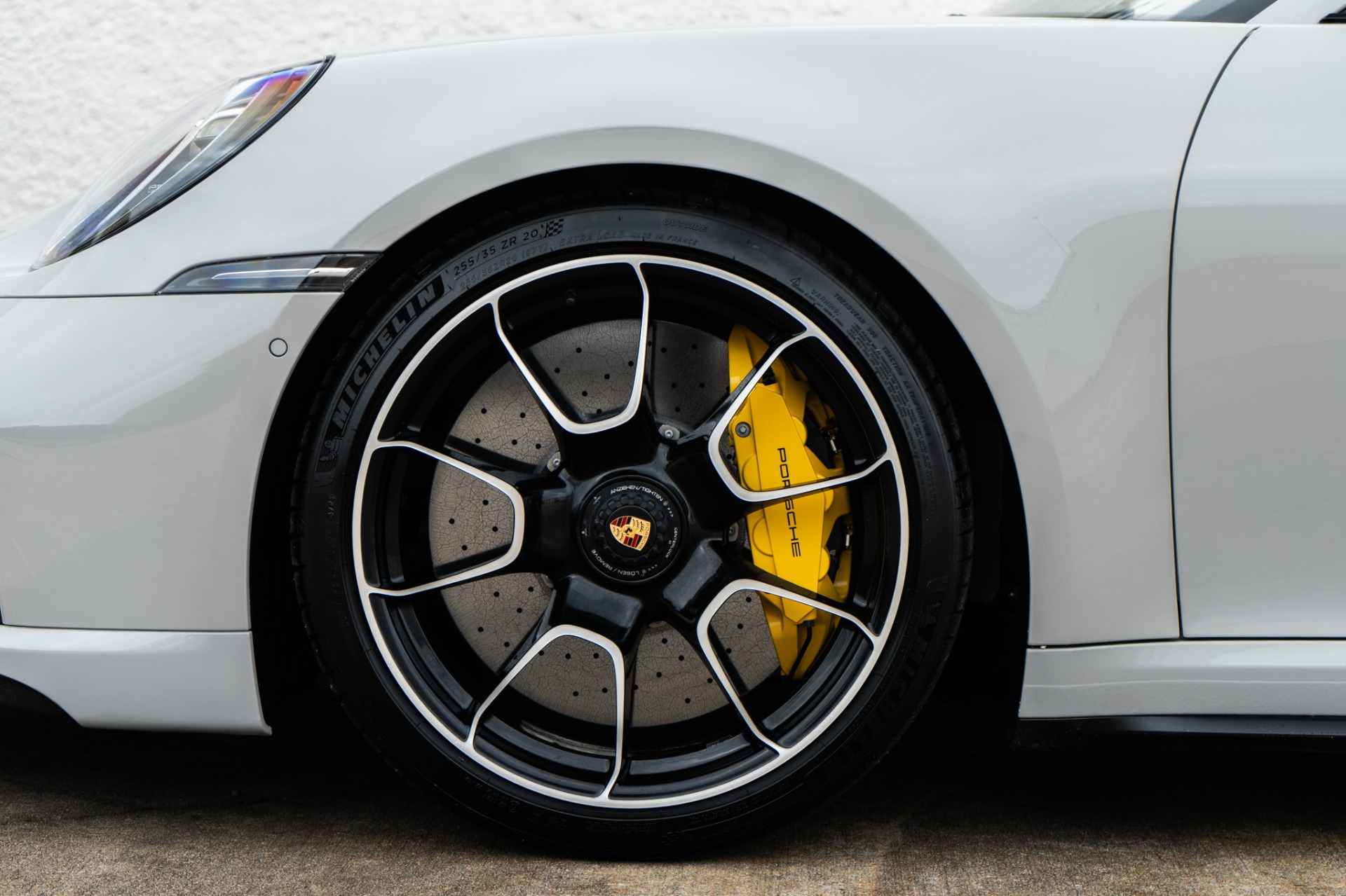 2023 Porsche 911 Turbo S - Photo 34