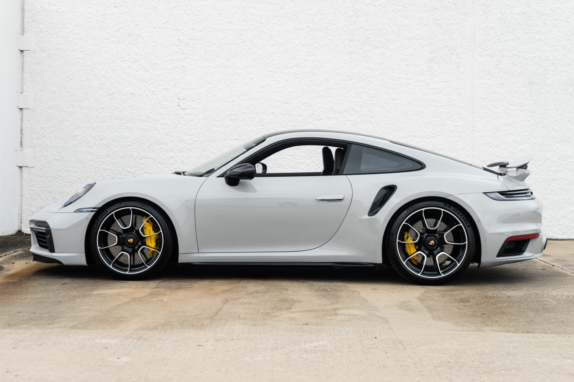 2023 Porsche 911 Turbo S - Photo 8