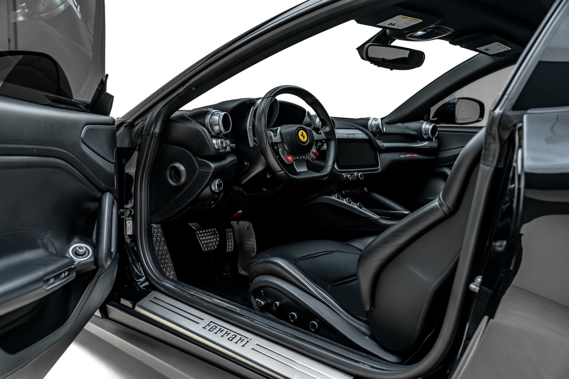 2018 Ferrari GTC4 Base - Photo 35