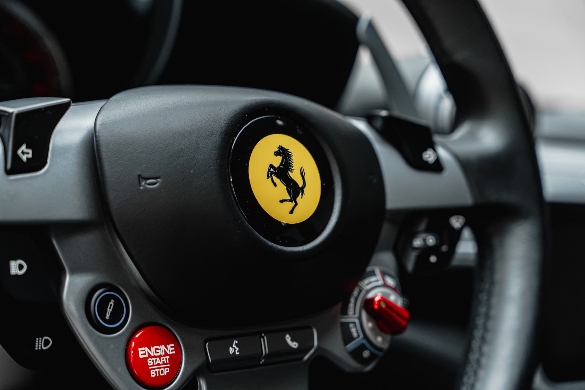 2018 Ferrari GTC4 Base - Photo 39
