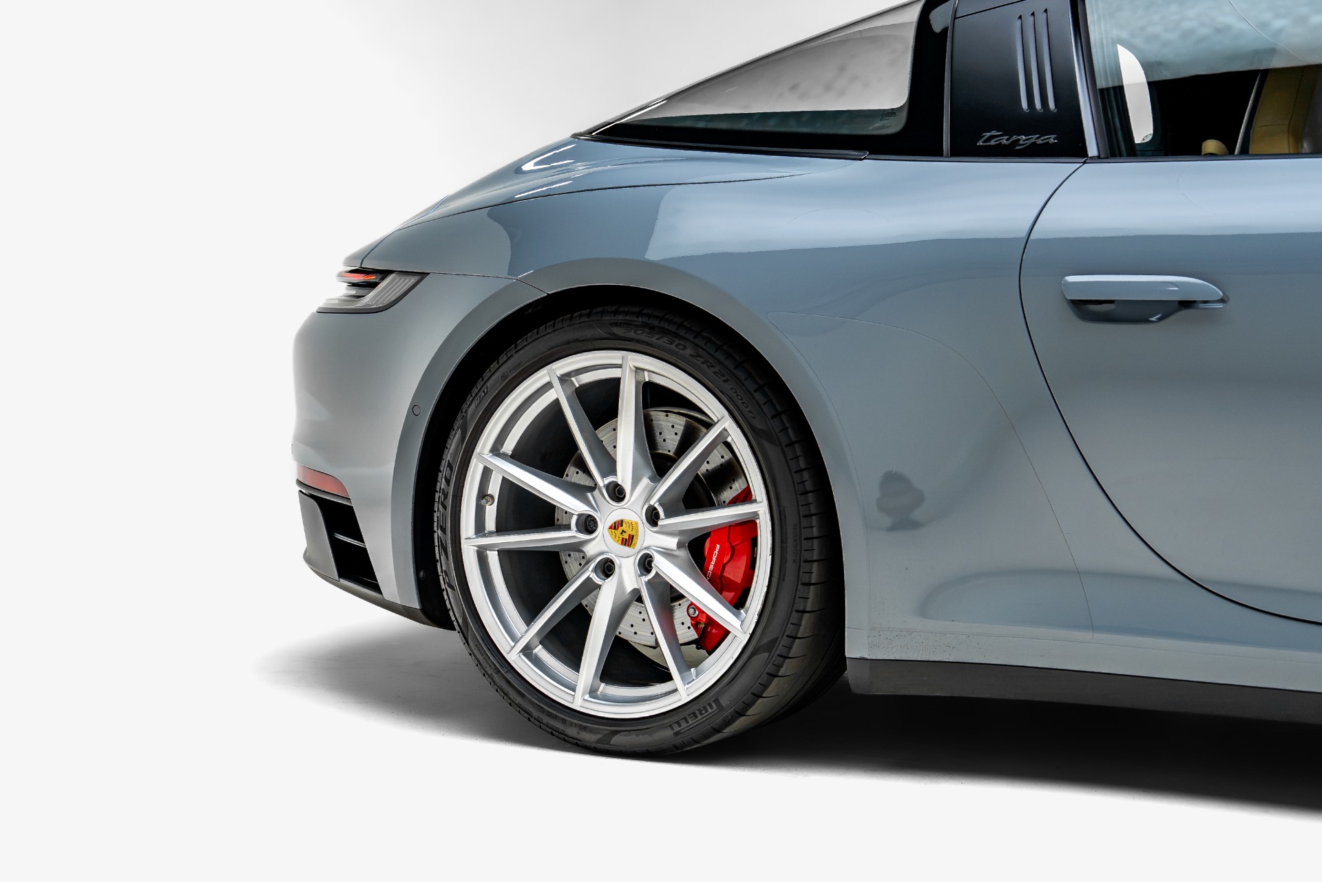 2023 Porsche 911 GTS - Photo 18