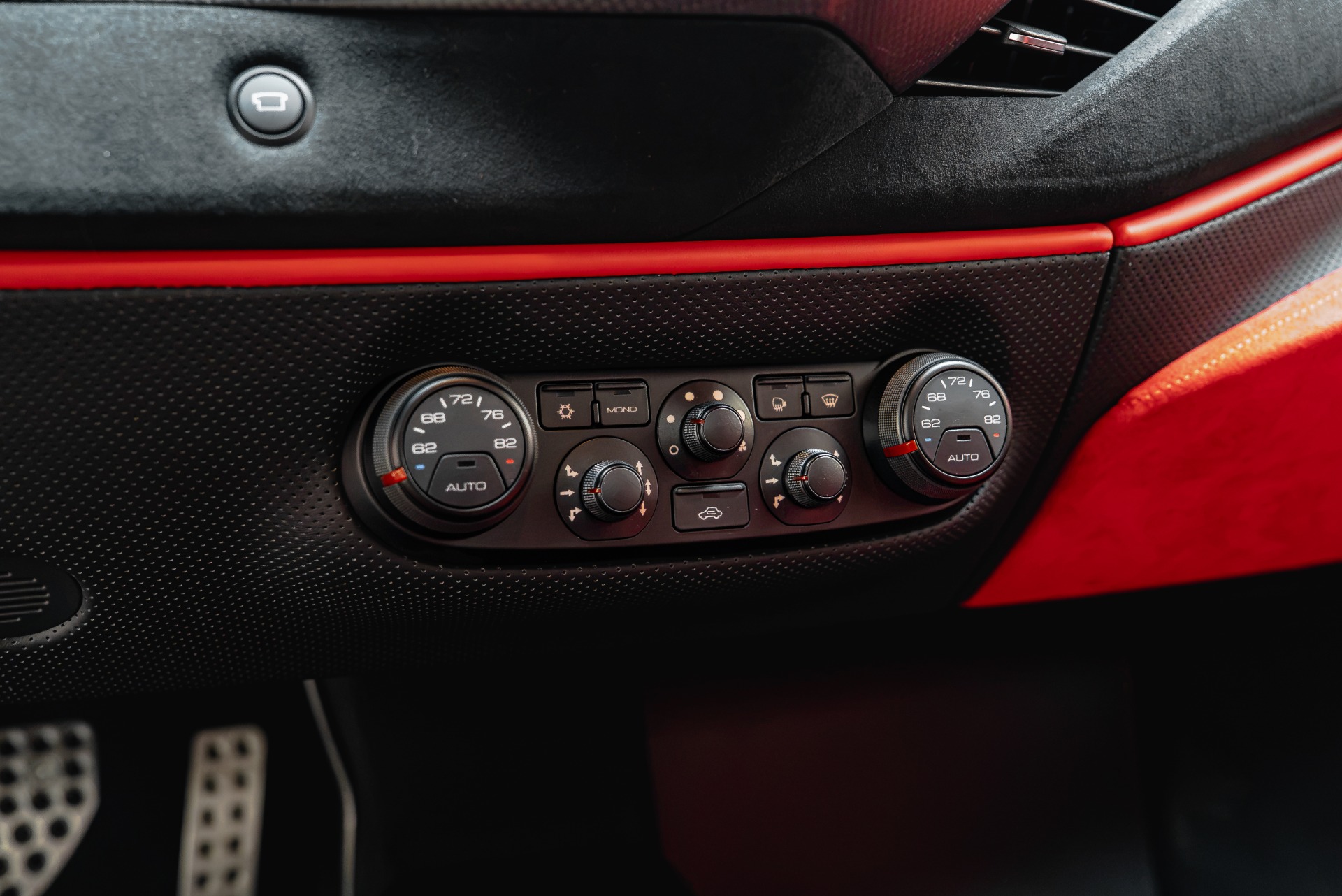 2019 Ferrari 488 Pista Base - Photo 53