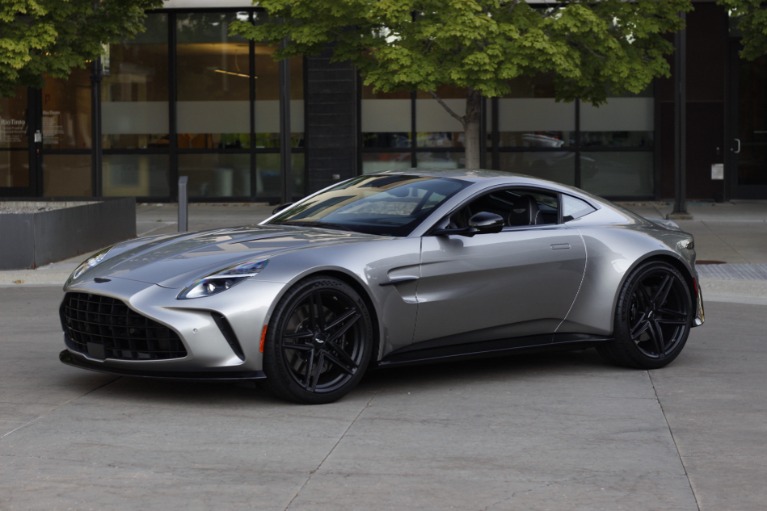 2025 Aston Martin Vantage Base