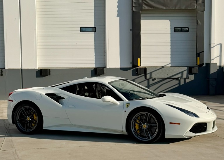 2019 Ferrari 488 GTB Base