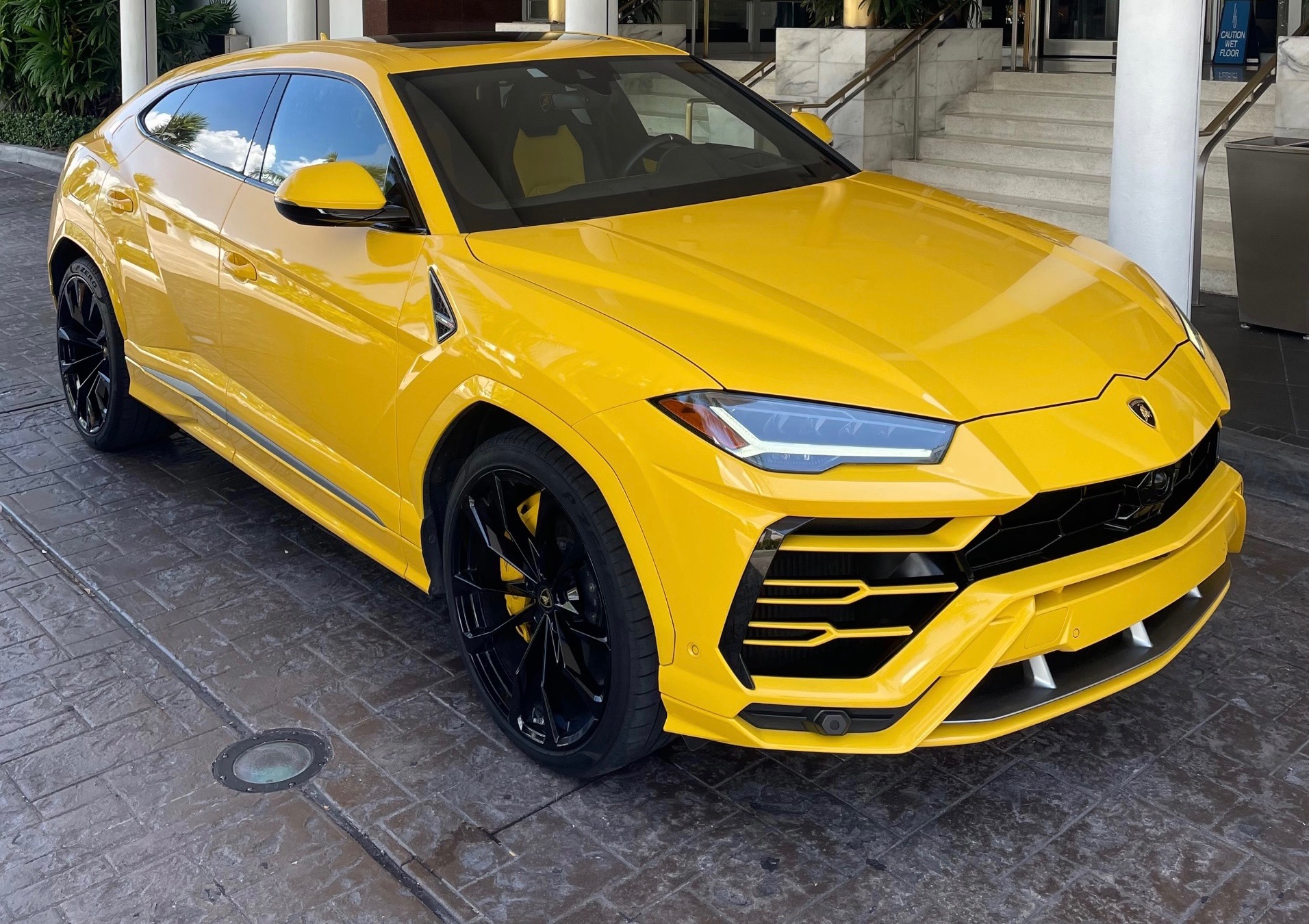 Used 2020 Urus iLusso Palm Beach Stock M08722