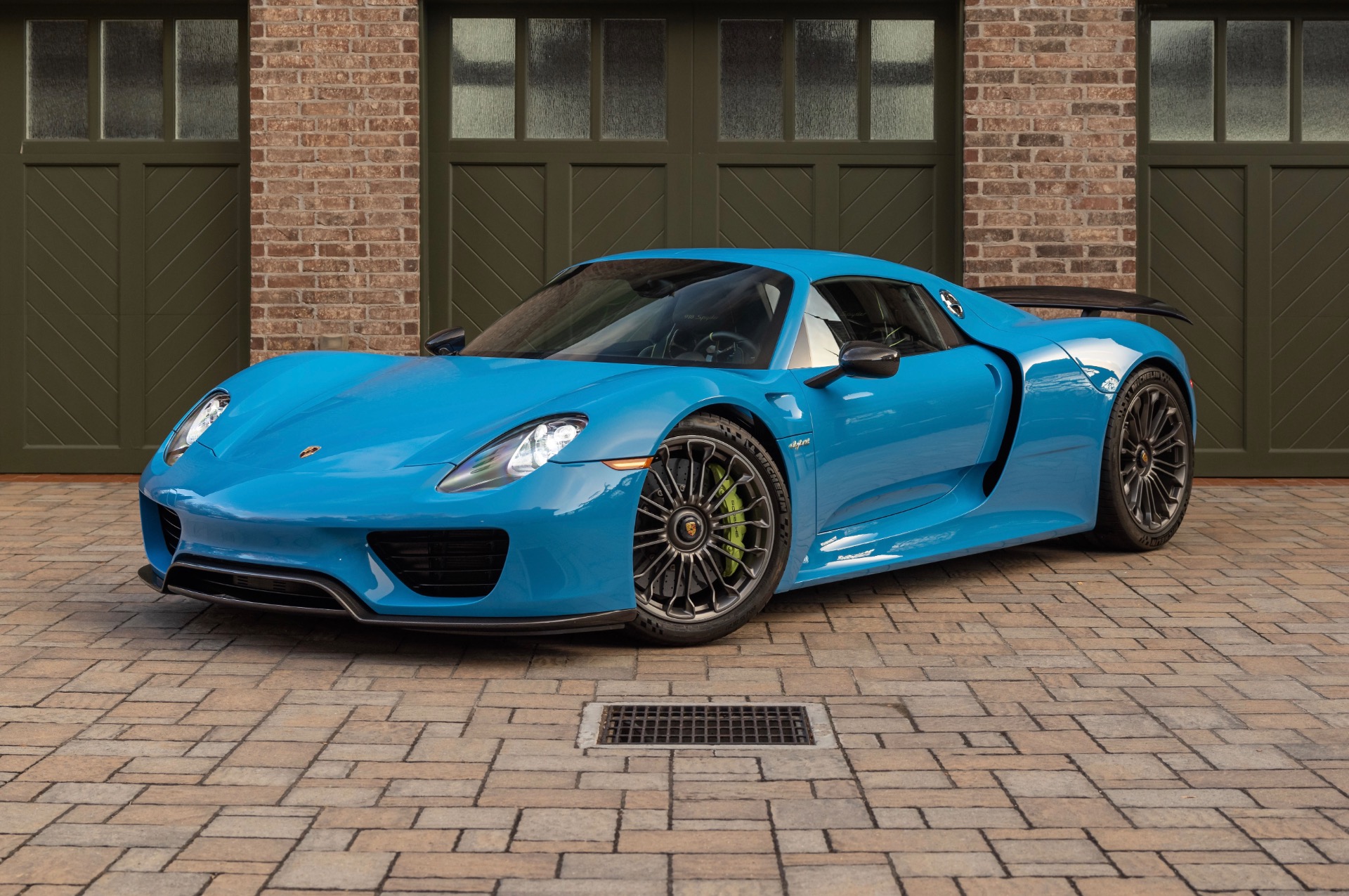 Used 2015 Porsche 918 Spyder iLusso Palm Beach Stock M800488